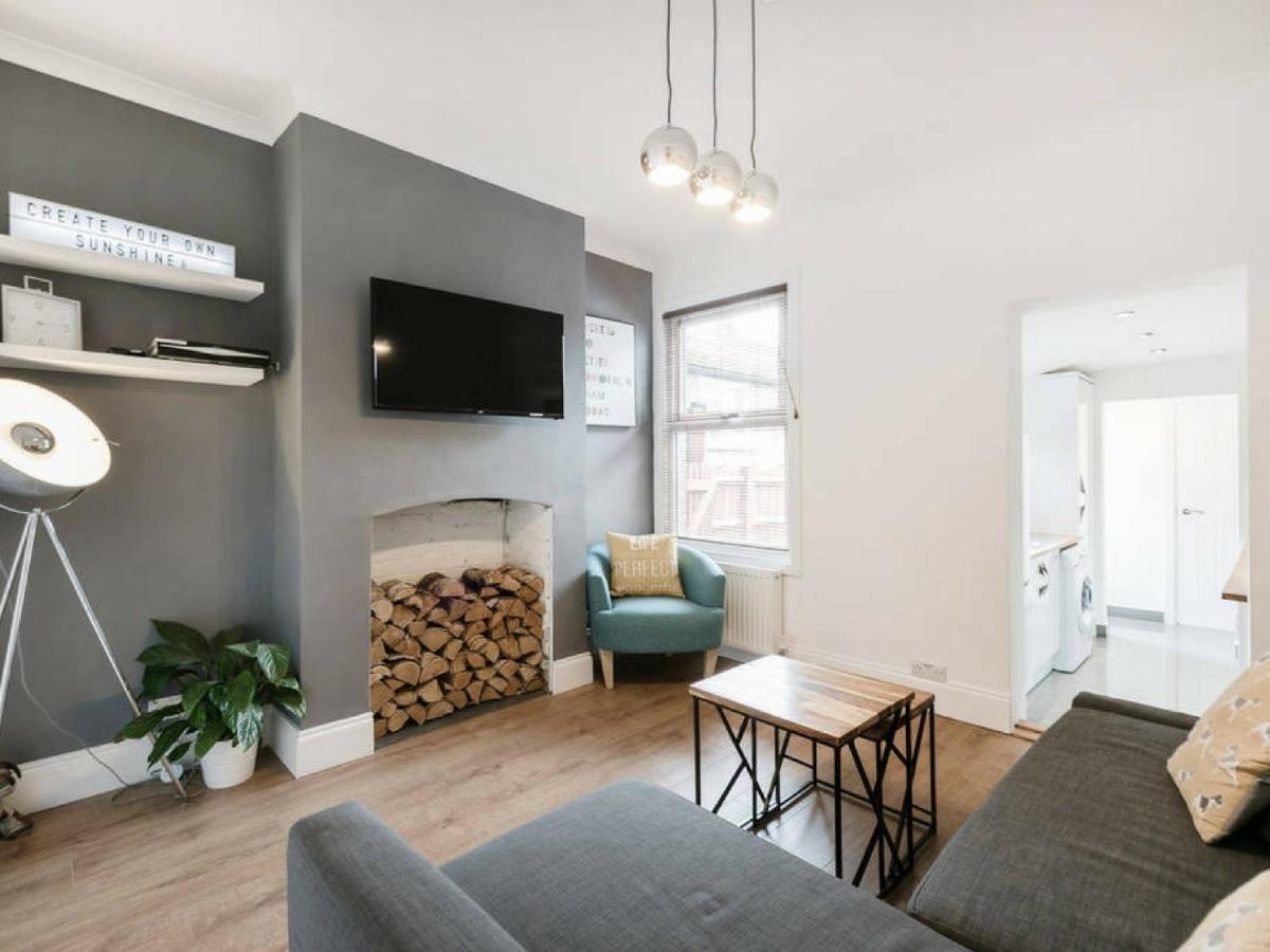 Cambridge House - Modern 2 Bedroom House, Close To Luton Airport & Town Centre Kültér fotó
